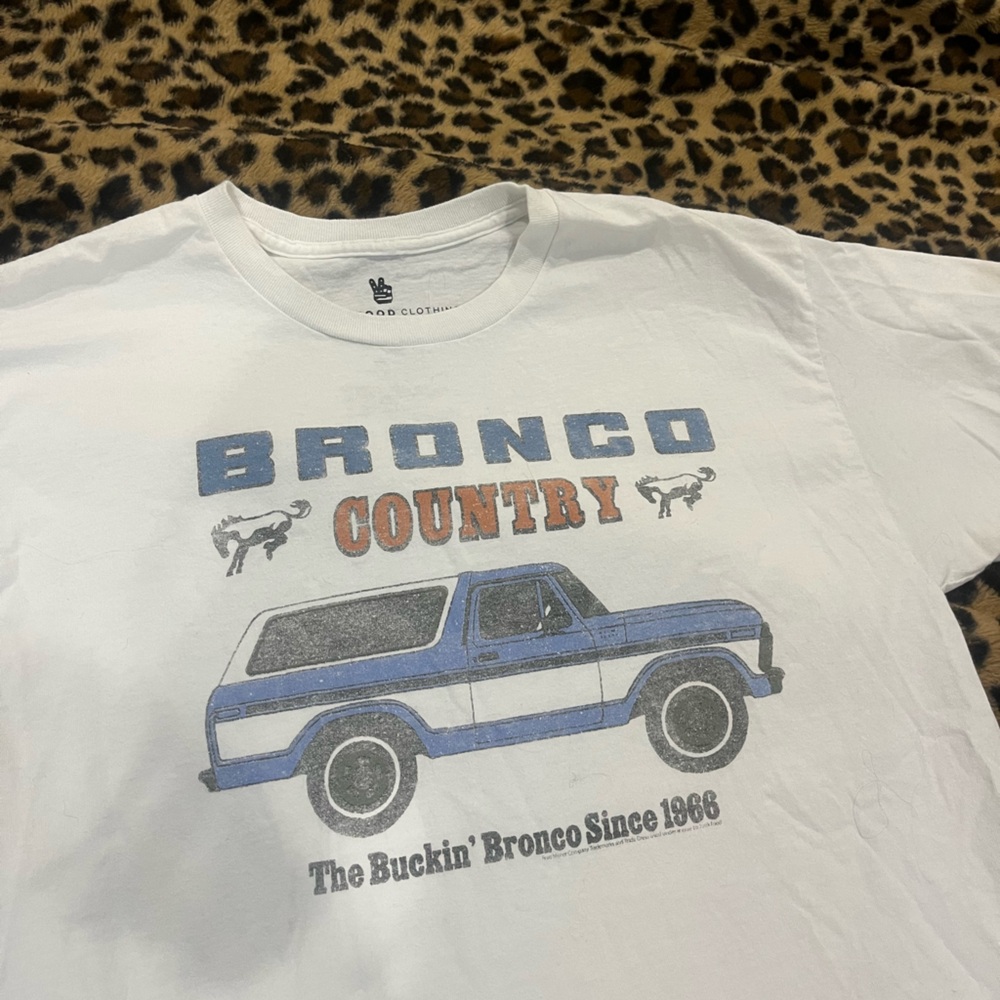 Bronco Ford Vintage Style Graphic Tee